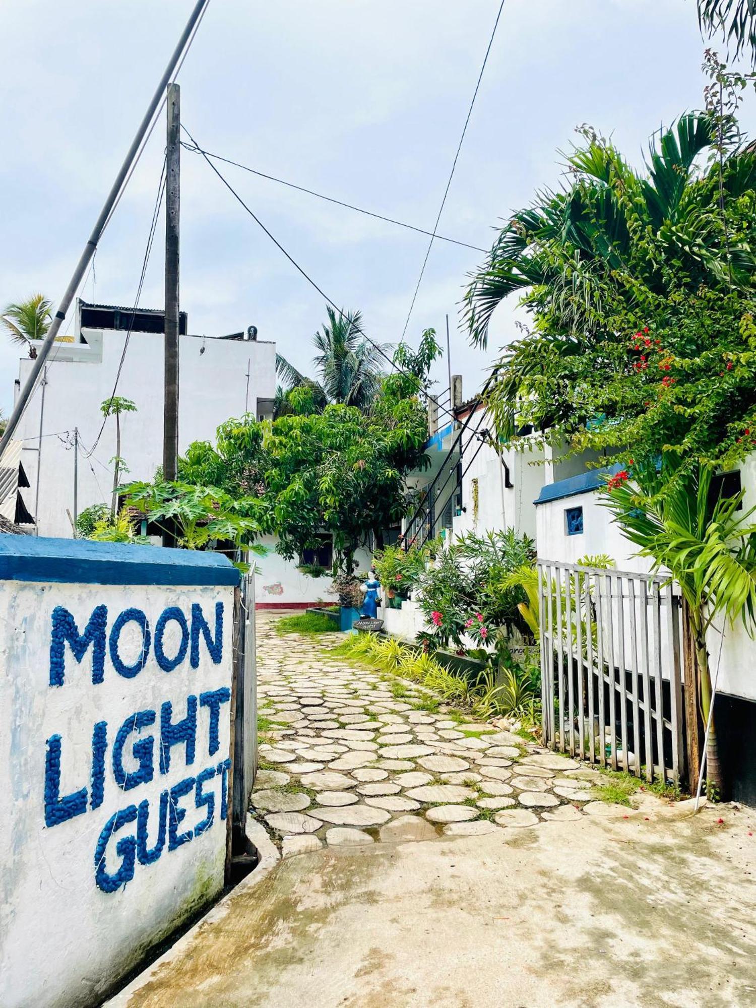 Bed and Breakfast Moon Light Guest Mirissa Exteriér fotografie